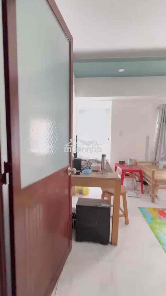 Nhà cho thuê cmt8 q10- 4,5 x 10-nhà đẹp-trệt, lầu-2 pngủ,2wc- 11,5tr - Ảnh 4