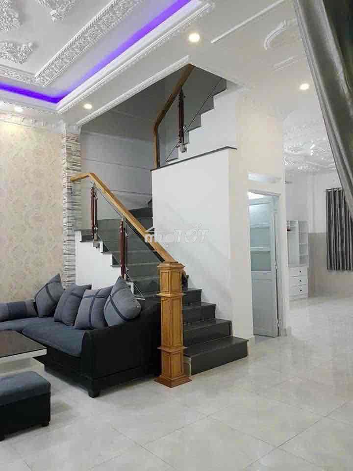 Nhà đẹp kẹt tiền bán gấp - 73,5m2 - nhà bè