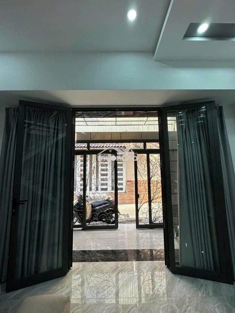 Nhà riêng 1 trệt 1 lầu phan xích long 93m2, 2pn nội thất giá 14.5tr/th