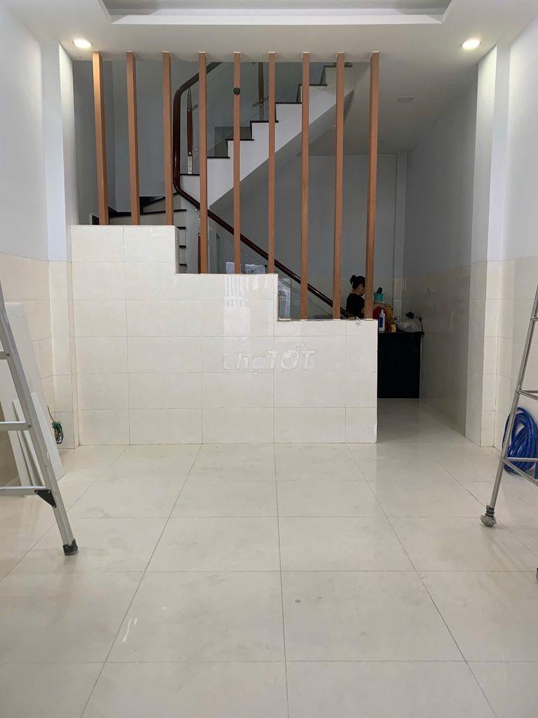 Trống căn nhà  đường đồng xoài  dt : 4x8, 3 lầu , 3pn - Ảnh 2