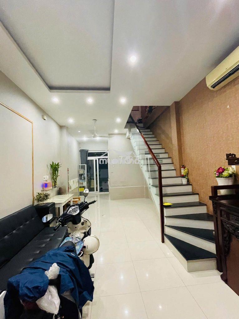 25tr, nhà đẹp hxh  50m2 | 3 tầng - vòng xoay bến thành, giá trị dv cao - Ảnh 3