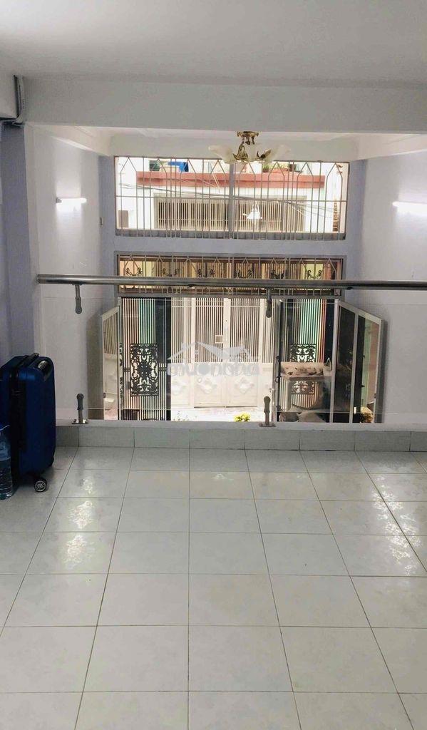 Cho thuê nhà 273 nhật tảo quận 10 32m2 4 tầng 2 pn - 13 tr