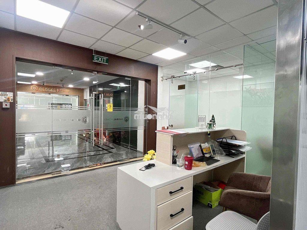 Văn phòng 250m2 lầu 3 sàn trước toà nhà q.1 - Ảnh 3