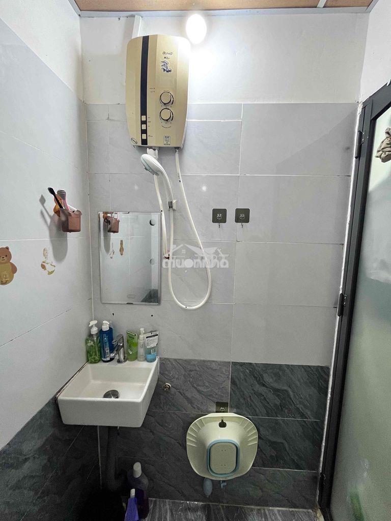 Phòng trọ có ban công nguyễn tri phương quận 10 - Ảnh 3