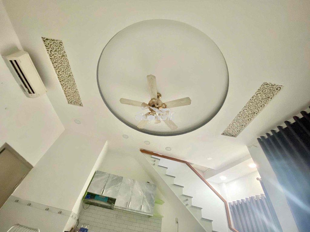Chính chủ, cho thuê nhà full nội thất, đường cmt8 - Ảnh 2