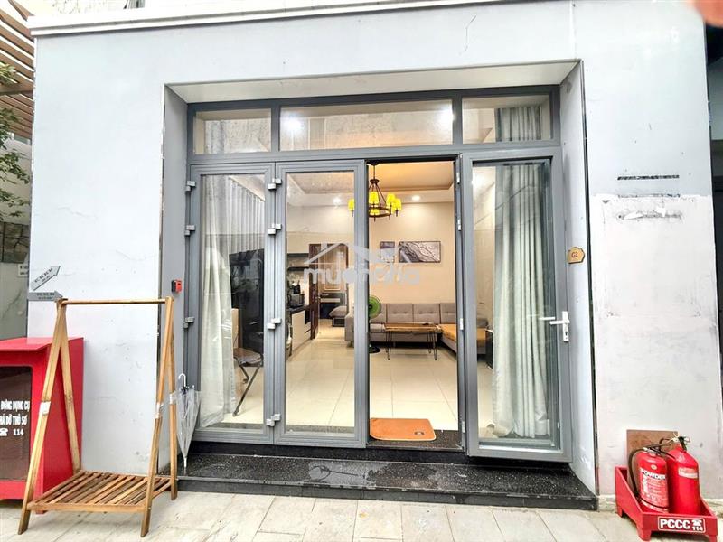 Cho thuê căn hộ nằm trong villa q1