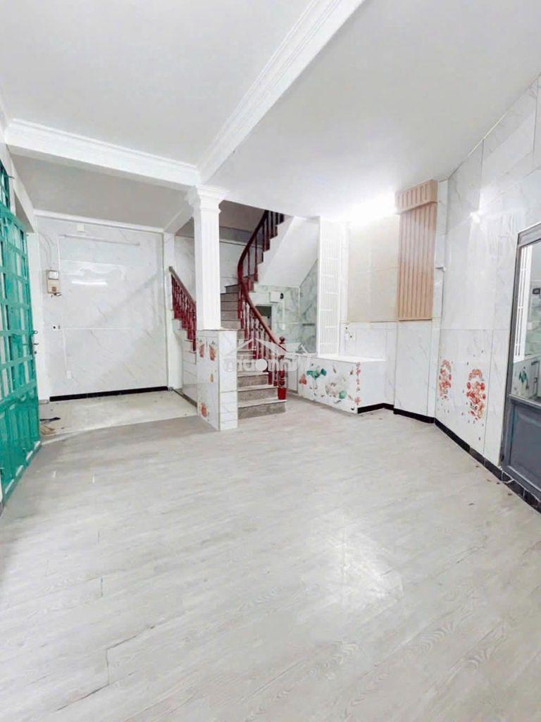Nhà cho thuê ngang 7.5m- hx tải đoàn thị điểm 2 lầu, st 4pn giá 18 tr 