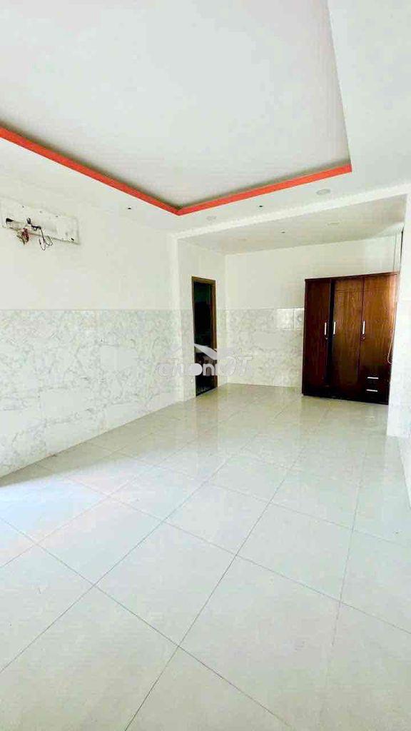 Nhà mới đẹp(5x20m) hương lộ 2 3tầng 4pn 5vs hẻm xe tải - Ảnh 4