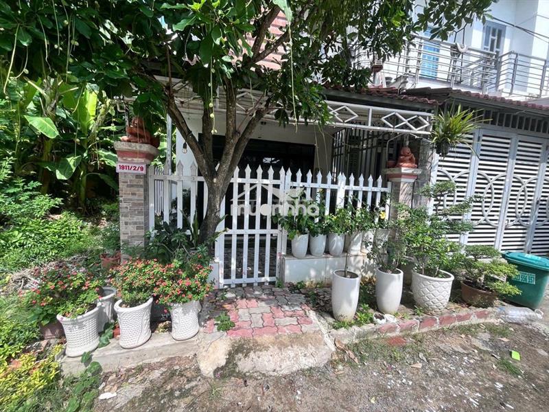 Bán nhà nhà bè 4x14m, 1 trệt 1 lầu, 2pn, đường 9m thông, full nội thất