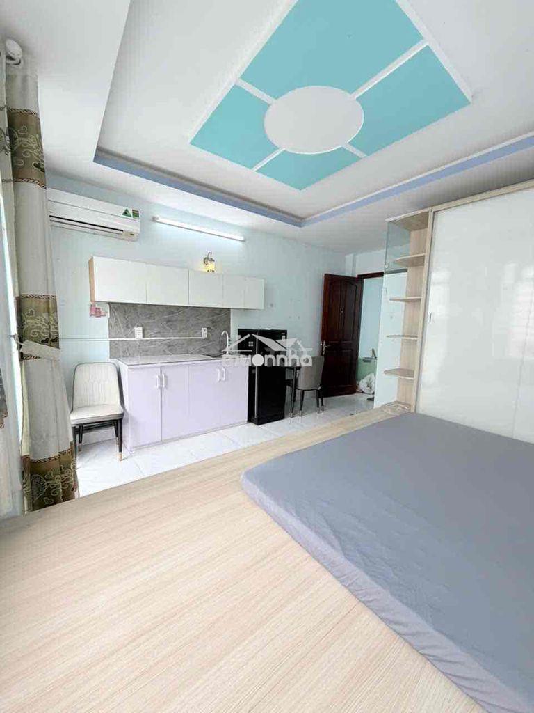Phòng studio bancong lớn giá rẻ