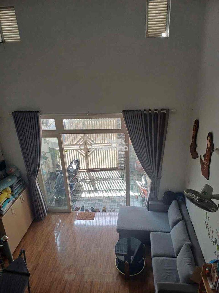 Nhà nguyên căn 65m2 máy lạnh ngay ubnd long trường