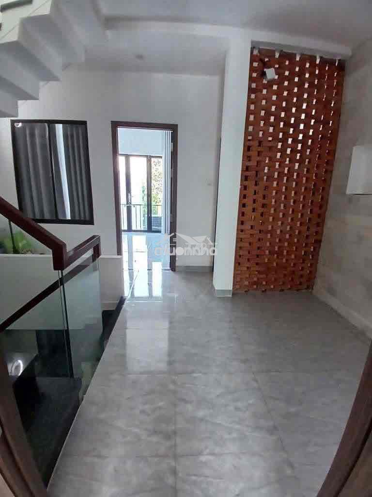 Cho thuê 4 tầng 4 phòng ngủ 5 wc - Ảnh 3