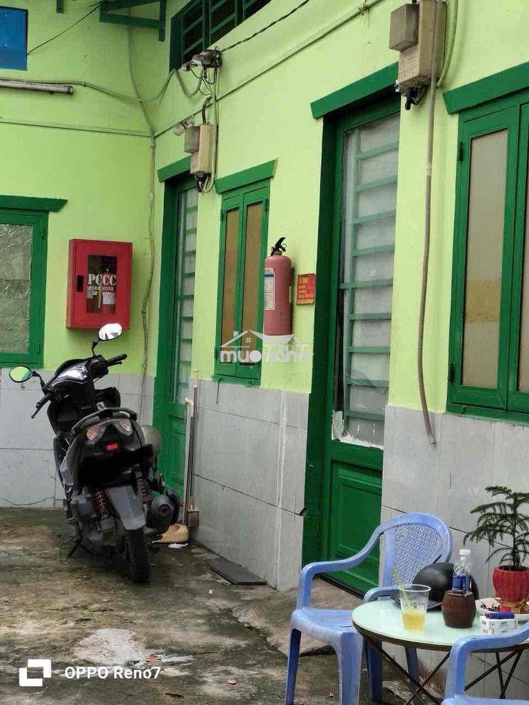 Bán nhà có 5 phòng trọ