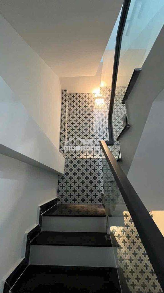 Sát mặt tiền nguyễn tiểu la q10 (3.3m x 9m). 5 tầng mới. giá 7.9 tỷ tl - Ảnh 4