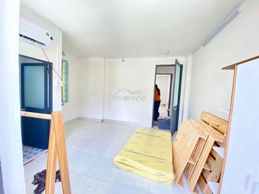Khai trương phòng ban công 30m2 full nội thất siêu rộng ngay trung tâm - Ảnh 4
