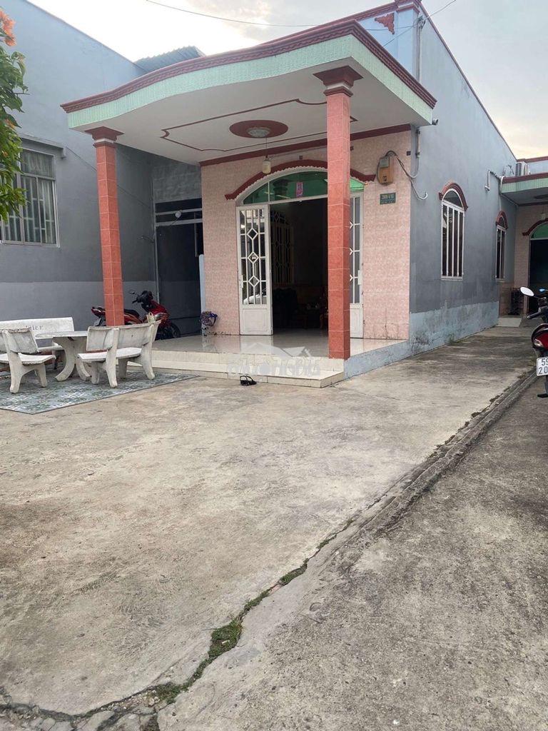 – Nhà cấp 4 dt khủng 249,3m² _ hẽm xe hơi _ lê văn lương _ nhà bè