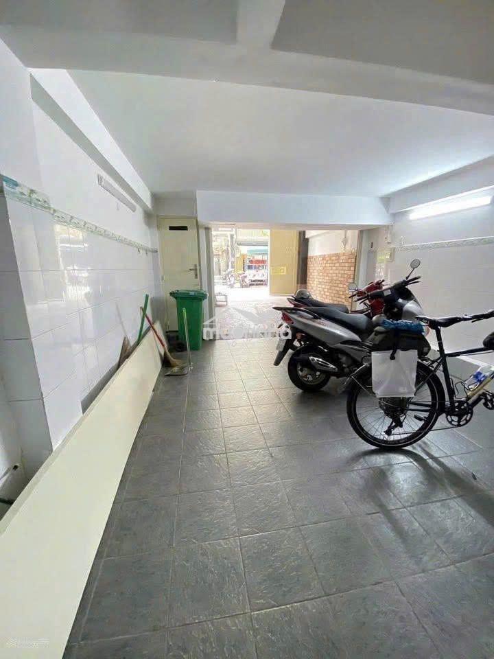 Rẻ hiếm nhà đẹp 5 tầng có hầm – giá hiếm nhất khu chỉ 33 triệu/ tháng - Ảnh 2