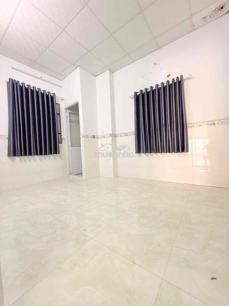 🏠 Nhà cho thuê hẻm hương quê công an xã bình hưng đi vô hẻm xe 3 gác - Ảnh 4