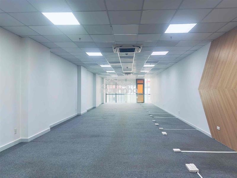 Văn phòng mới setup đường 3/12 - q10 - 130m2 - giá siêu tốt