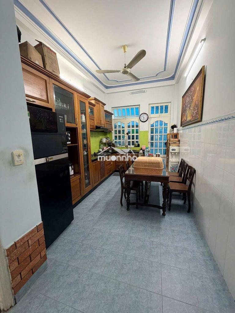 Hot, nhà 3 tầng, hẻm xe hơi 922 cmt8 f5, 3pn, 4wc khép kín, full nt