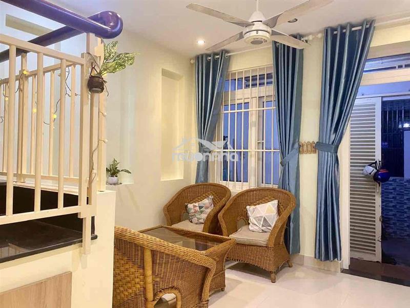 Cho thuê nhà quang trung: 2pn - 2toilet - giá 10.5tr
