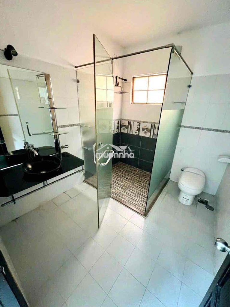 Hẻm 3 gác vườn lài 8x20m 2 lầu 20tr - Ảnh 4
