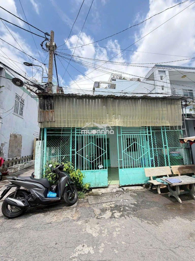 Hoàng ngọc phách. tân phú (2pn, 1wc). hẻm xe hơi. dtsd 120m2