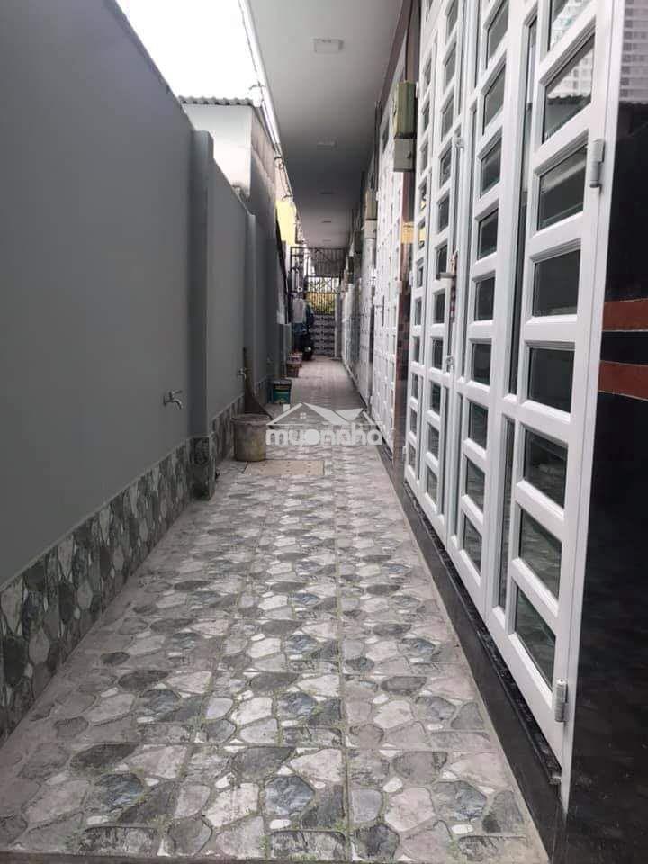 Cho thuê nhà hẻm 200 lê văn lương, f tân hưng, 2 phòng ngủ, 1 máy lạnh